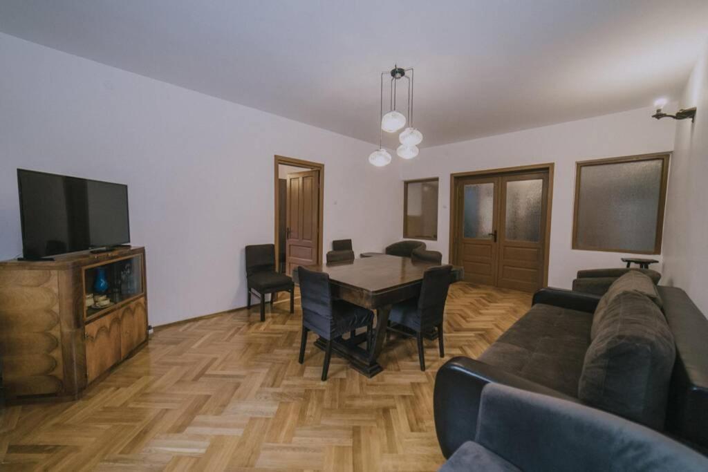 Predoi'S Place Apartment Sinaia Bagian luar foto