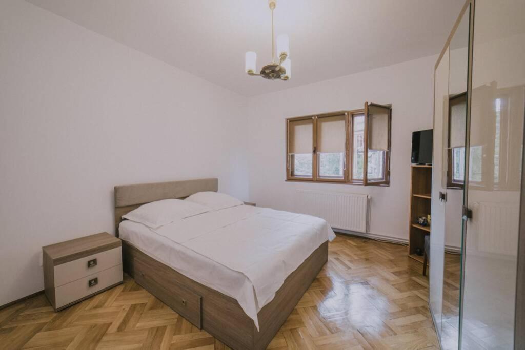 Predoi'S Place Apartment Sinaia Bagian luar foto